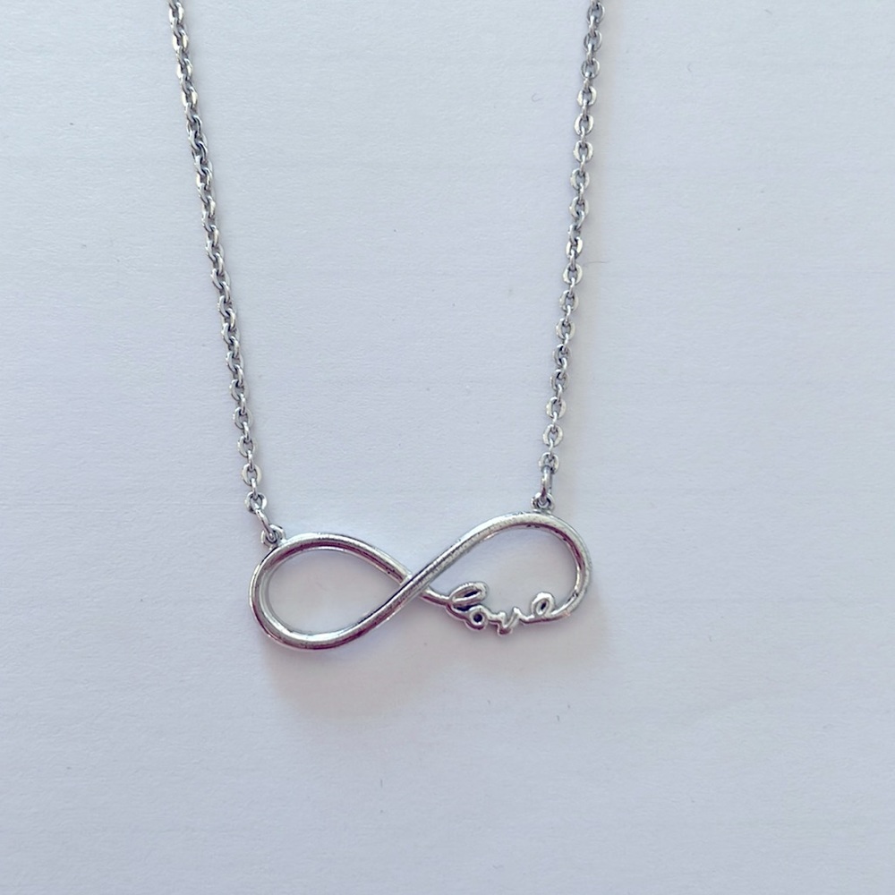 Silver plated necklace